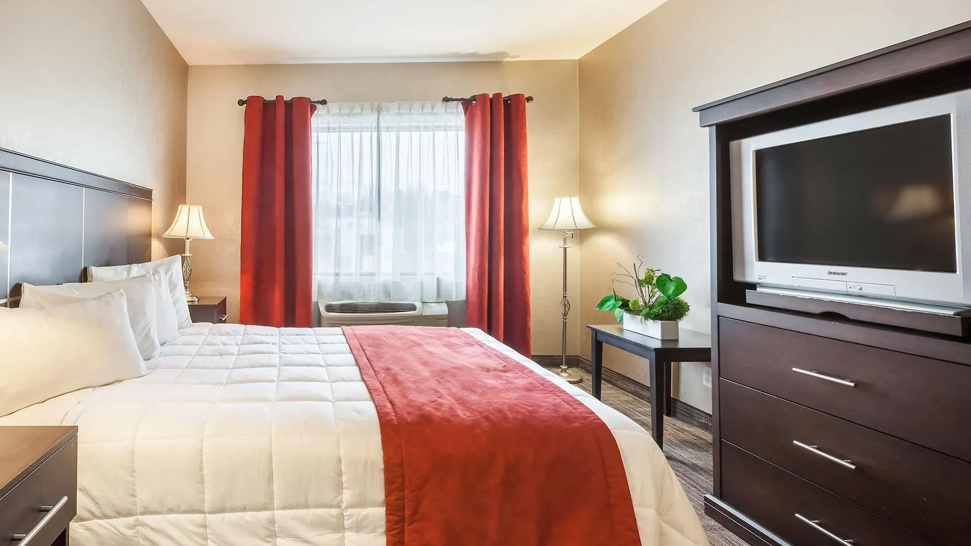 Hotel Ambassadeur Et Suites Quebec City